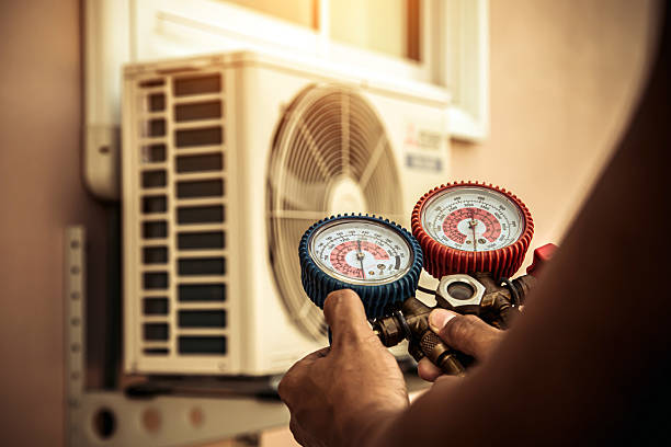 Professional Hvac technician working in Leland, NC